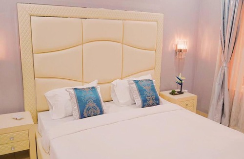 Huai Yai House | Valentines Villa