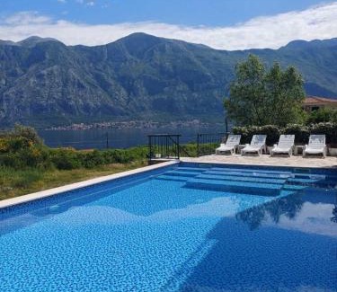 Prcanj Apartment | VALENTINO apartments