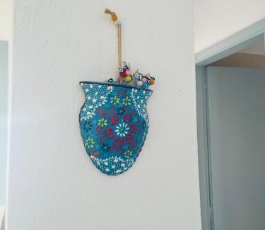Toroni Apartment | Valeria & Yvonne Toroni