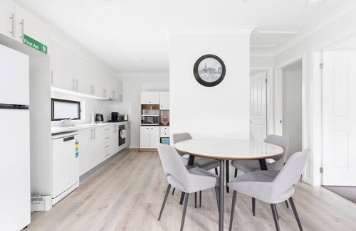 Tumbi Umbi House | Valerie's Serene Coastal Guest Home