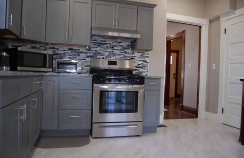 Buechel House | Valhalla View Home-Minutes to Golf Course-Perfect for Golfers, Horses, Trailers