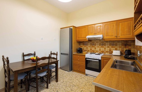 Valira Apartment | Valira Stathmos Home, Rustic Charm Cottage w Views