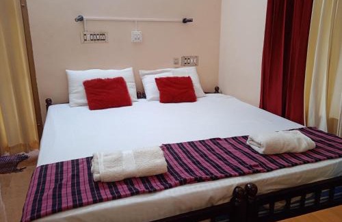 Thamaraparambu House | Valiyathayil Home Stay