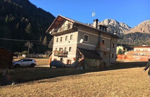 Vallada Agordina House | Vallada agordina in the heart of the Dolomites