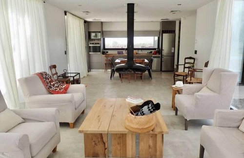 Tunuyan House | Valle de Uco Modern Chic w/pool