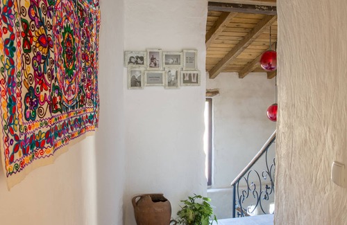 Casas del Castanar Cottage | Valle del Jerte charming renovated haystack