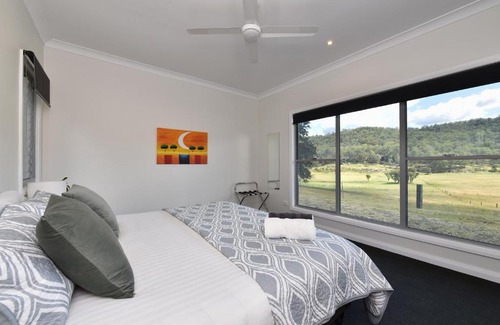 Cessnock City Council Villa | Valle Laguna