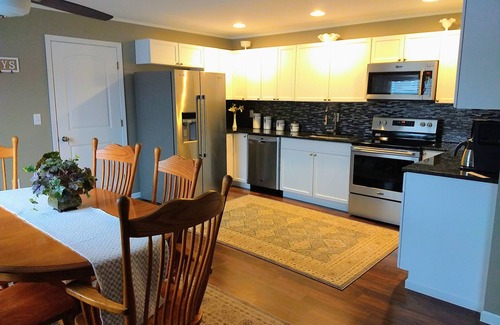 Trout Creek Apartment | Vallee Creek Rentals (1).