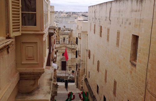 Valletta Apartment | Valletta Art Rooms - 280 ArtApart (art & comfort super central in Valletta)