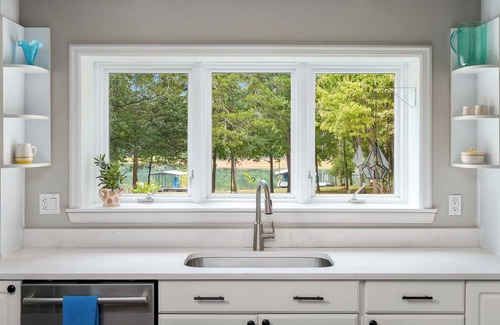 Seneca House | Valley Echoes on Lake Hartwell!