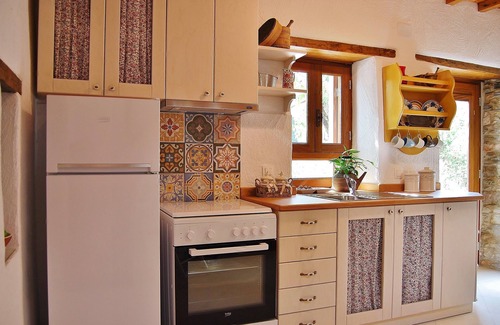 Stafylos House | Valley Grove Country House
