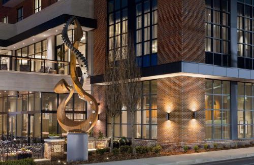 Homewood Hotel | Valley Hotel Homewood Birmingham - Curio Collection By Hilton