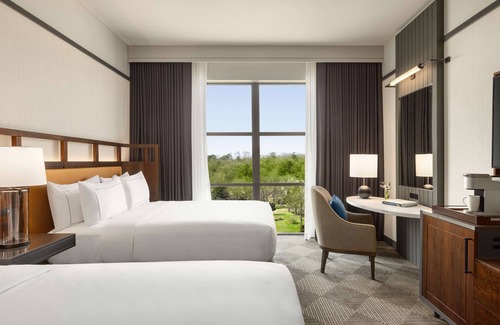 Homewood Hotel | Valley Hotel Homewood Birmingham, Curio Collection by Hilton