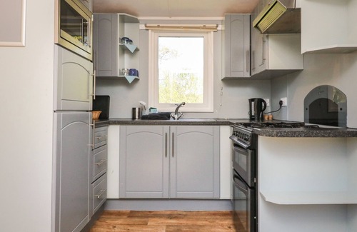 Brushford Cottage | VALLEY LODGE, pet friendly, luxury holiday cottage in Bampton, Devon