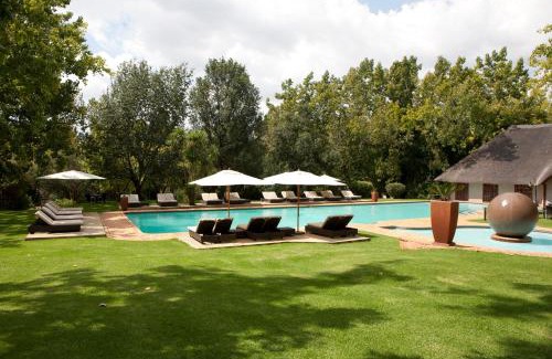 Magaliesberg Cabin | Valley Lodge & Spa