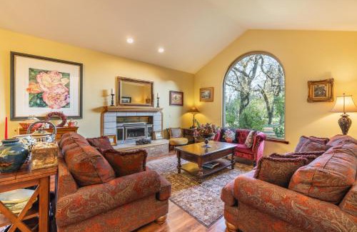 Kenwood House | Valley of the Moon by AvantStay Tranquil Escape Large Yard w Hot Tub Fire Pit