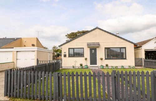 Holyhead House | Valley Pines