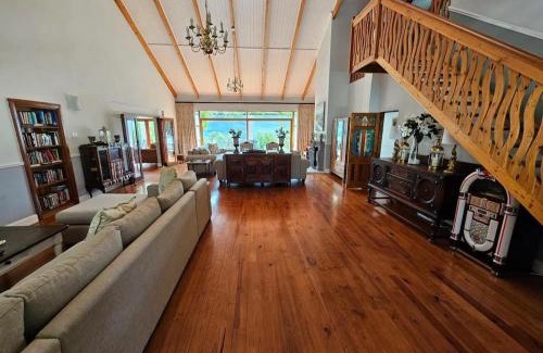 Worcester House | Valley View Eco Country Estate - Paradise in the Winelands