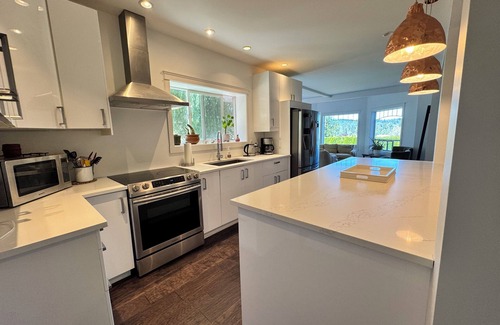 Saanich House | Valley View Estate
