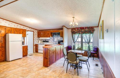 Bridgeport House | Valley View Lodge Rural Home in Bridgeport!