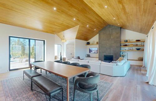 Granby House | Valley View Retreat | Main House