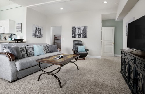Happy Valley Apartment | Valley Views Apartment