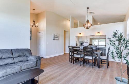 Valrico House | Valrico Home with Yard about 14 Mi to Downtown Tampa