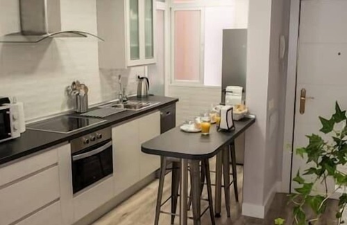 Valladolid Condo | VALTOUR New apartment Downtown+Wifi+A/C+Terrace