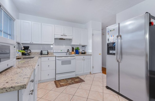 Jacksonville House | ~Value 3 Bedrm Attached Westside Home nr NAS Jax~