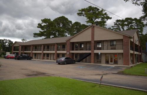 Blanks Hotel | Value Inn - Livonia