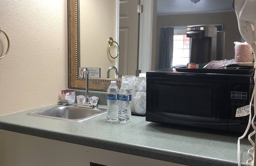 Bethel-Danebo Hotel | Valueinn Motel