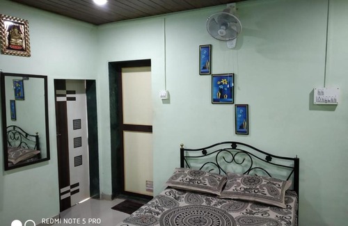 Satara House | Vamoose Annai Shristhi