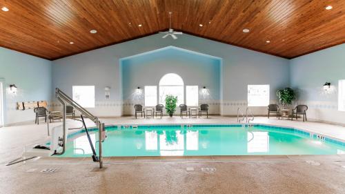 Shipshewana Hotel | Van Buren Hotel