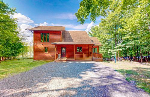 Presque Isle House | Van Vliet Lakehouse