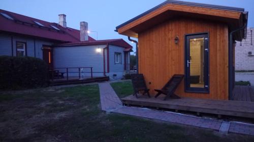 Suure-Jaani House | Vana Postimaja Accommodation