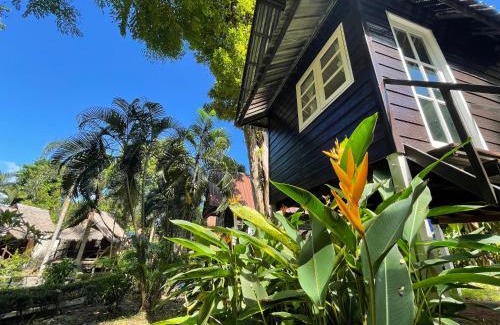 Bai Lan Resort | Vanara Bungalows
