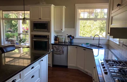 Shawnigan Lake House | Vancouver Island Shawnigan Lake Golf Getaway