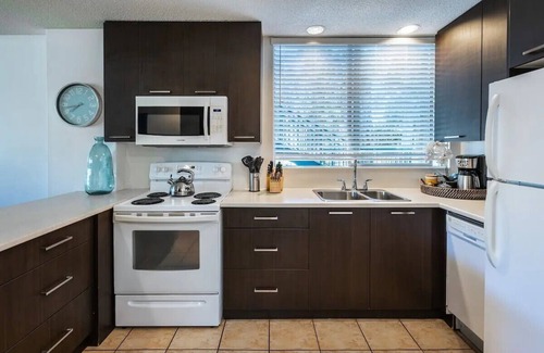 Yellow Point Condo | Vancouver Island Getaway - Island Sea Dream Condo at Inn of the Sea