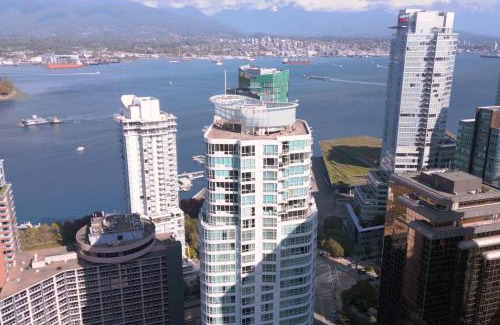 Coal Harbour Hotel | Vancouver Marriott Pinnacle Downtown Hotel
