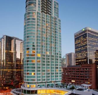 Coal Harbour Hotel | Vancouver Marriott Pinnacle Downtown Hotel