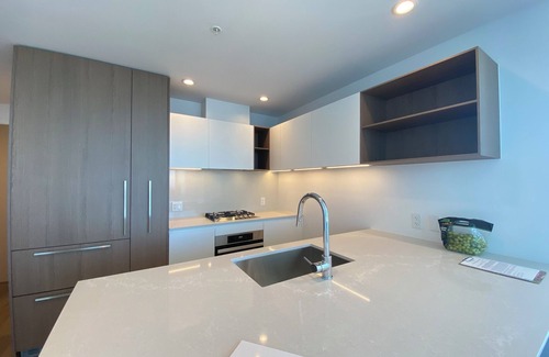 Metrotown Apartment | Vancouver Metrotown Beautiful 2 bed room