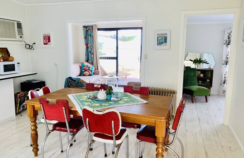 Mount Dutton Bay House | Vandy's Shack at Dutton Bay ideal for couples and small families.