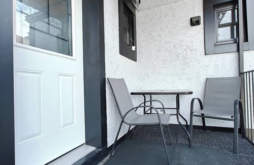 Ottawa Division Apartment | Vanier North Spot