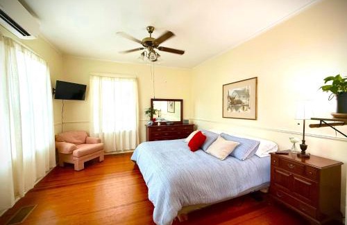 Brenham House | Vanilla Dream Suite at The Brenham House
