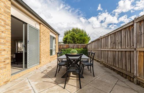 South Morang House | VAQUAY Provence In South Morang