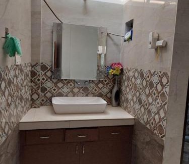Kakarmatha House | Varanasi bed and breakfast Homestay
