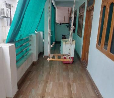 Kakarmatha House | Varanasi bed and breakfast Homestay