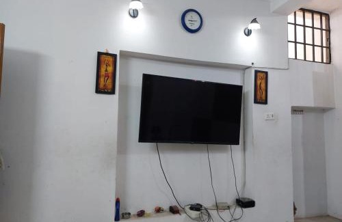 Kakarmatha House | Varanasi bed and breakfast Homestay