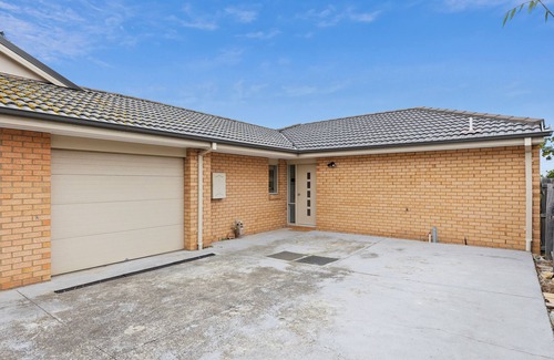 Geelong West House | Varee - Newly Renovated & Stylish