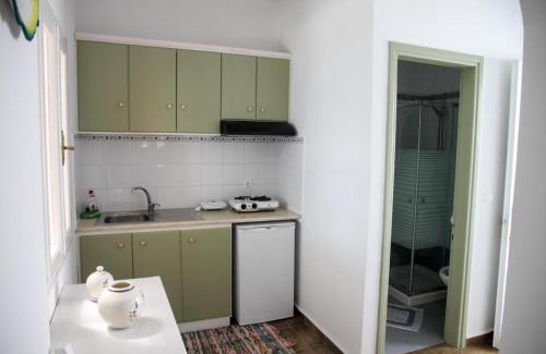 Leros Apartment | Vareladiko studios